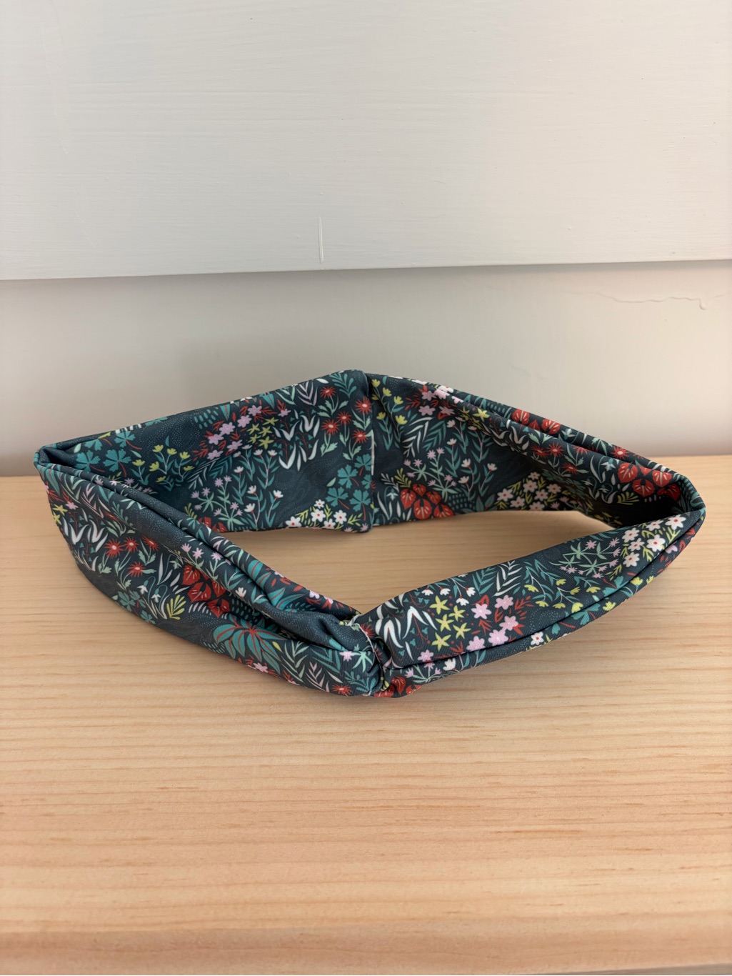 Skida Women’s Soft Twist Headband Teal Floral (Os) — image 4 of 5